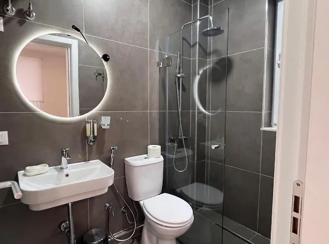 Grand Park & Bllok Area Tirana