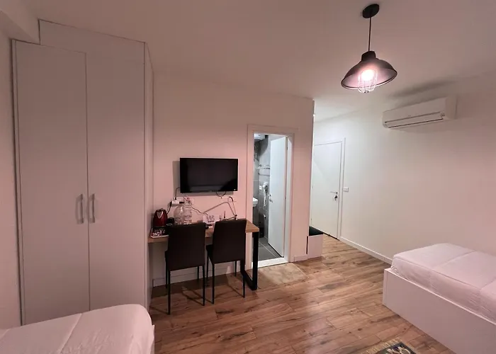 Grand Park & Bllok Area Apartmanhotel Tirana