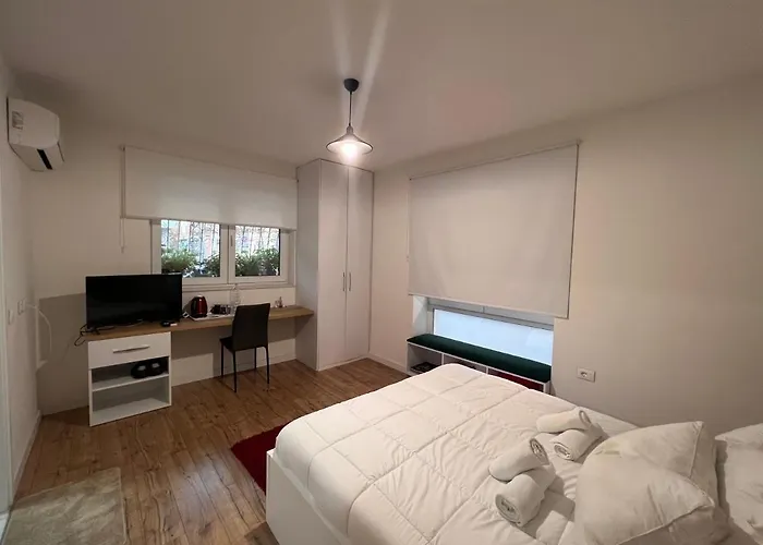 Grand Park & Bllok Area 3* Tirana