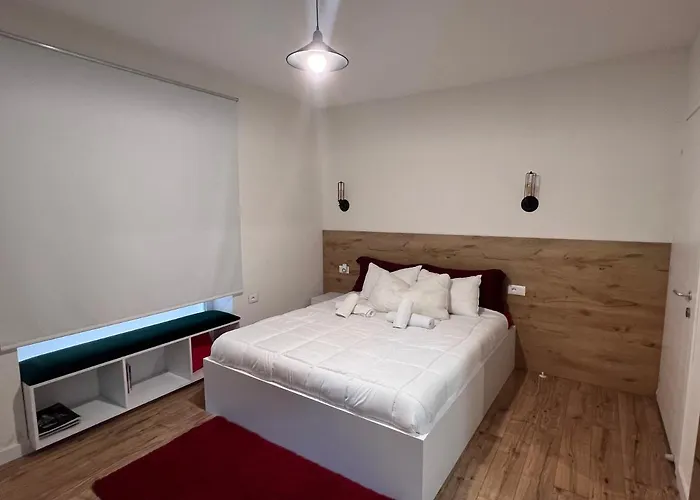 Grand Park & Bllok Area Apartmanhotel Tirana