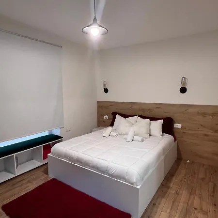 Grand Park & Bllok Area Apartmanhotel Tirana